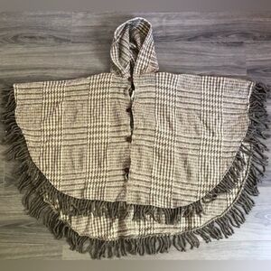 Mago’s Wool Cape With Hood